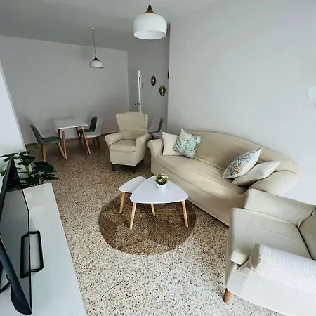 Apartment Almazara *